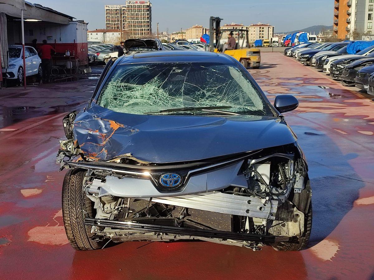 COROLLA HYBRID 1.8 FLAME X-PACK E-CVT FL