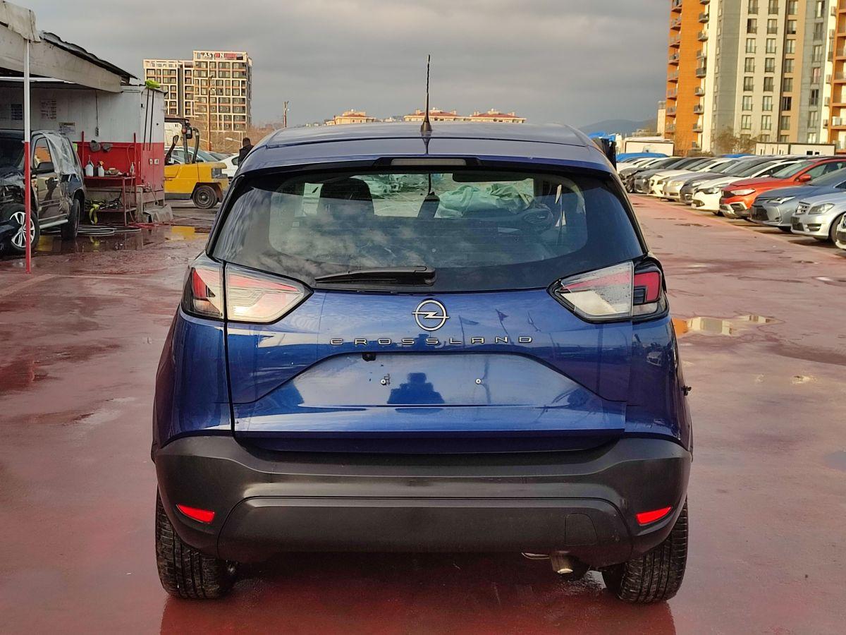 CROSSLAND 1.2 130 AT6 ESSENTIAL