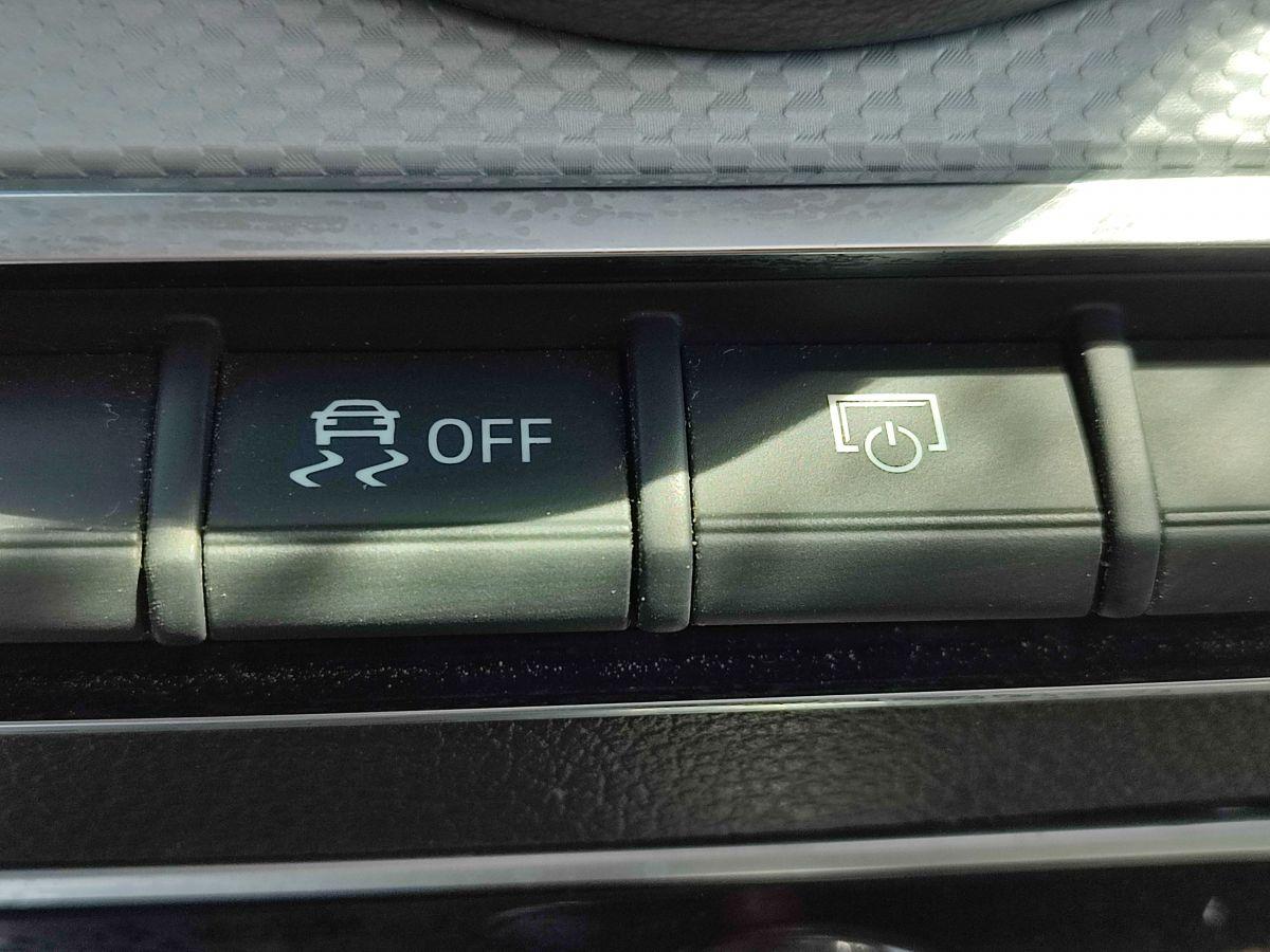 Q2 35 1.5 TFSI 150 COD STRONIC