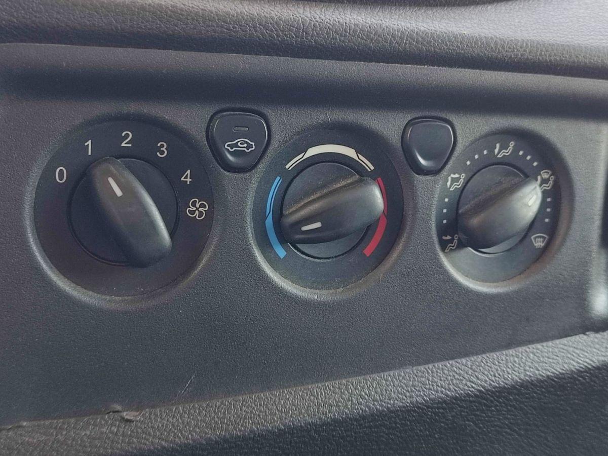 TRANSIT 350 M VAN 125