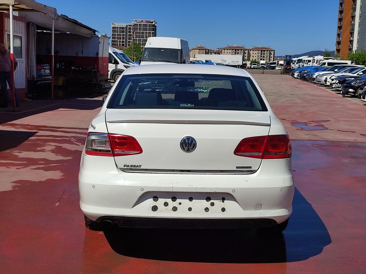 PASSAT 1.6 TDI 105 BLUEMOTION