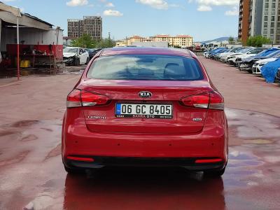 CERATO CONCEPT PLUS 1.6 DIZEL 136 DCT