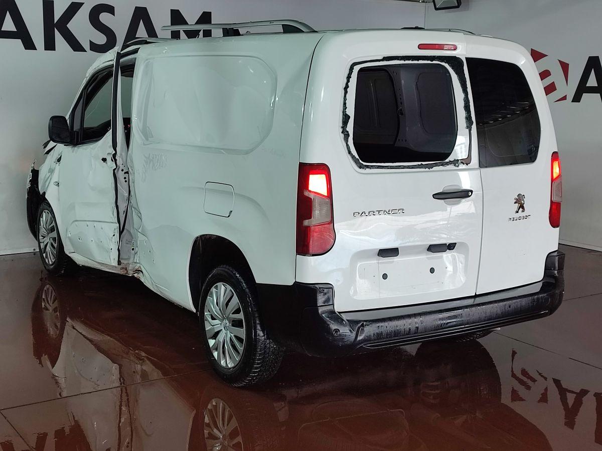 PARTNER VAN UZUN COMFORT 1.5 BLUEHDI 100 S&S