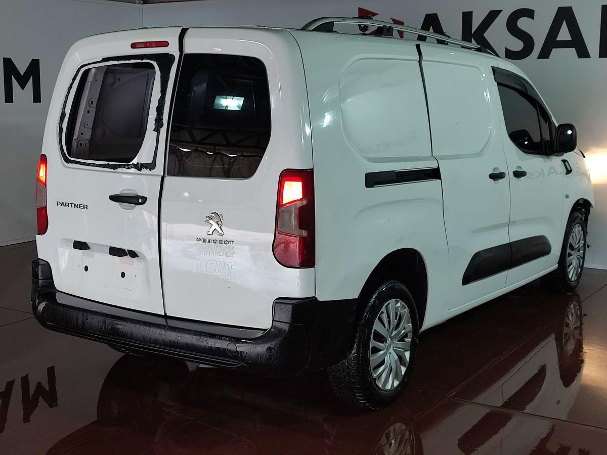 PARTNER VAN UZUN COMFORT 1.5 BLUEHDI 100 S&S