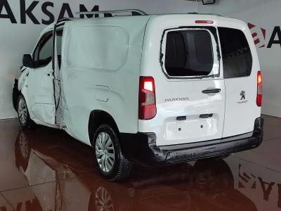 PARTNER VAN UZUN COMFORT 1.5 BLUEHDI 100 S&S