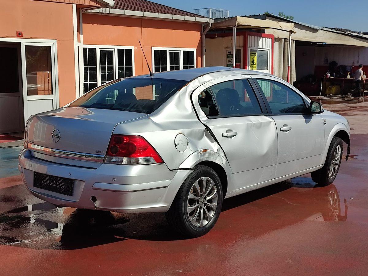 ASTRA NB ENJOY 111.YIL 1.3 CDTI (90)