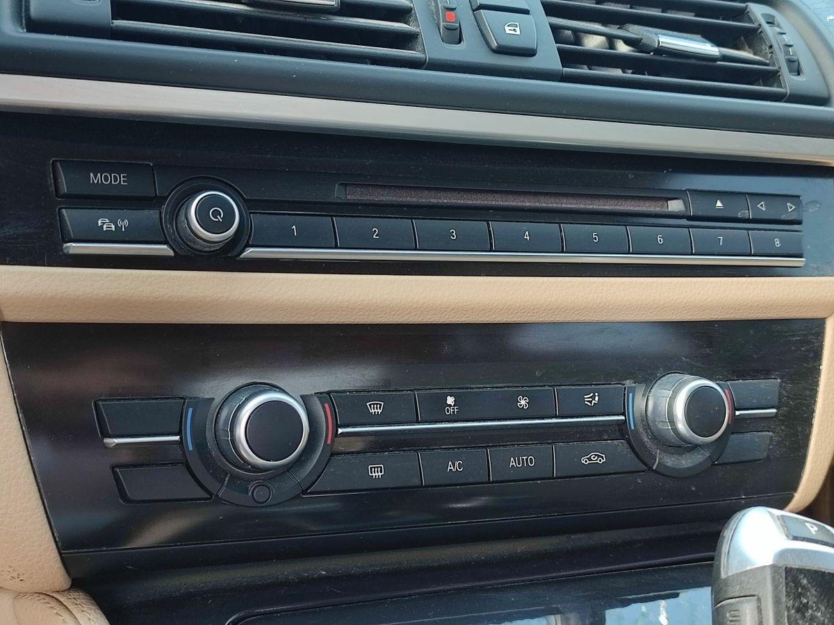 520i SEDAN 1.6 (170)