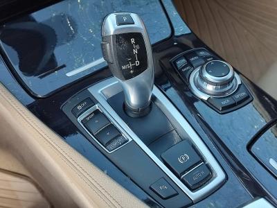 520i SEDAN 1.6 (170)