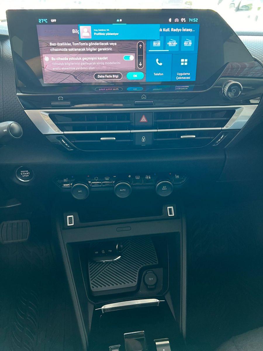 C4 X SHINE BOLD 1.2 PURETECH 130 EAT8