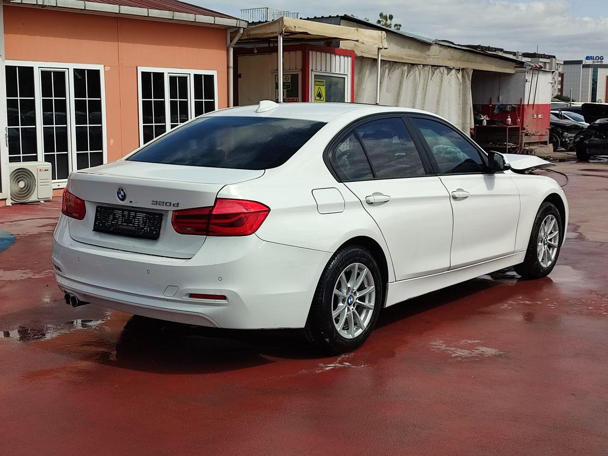 320D SEDAN 2.0 (190)