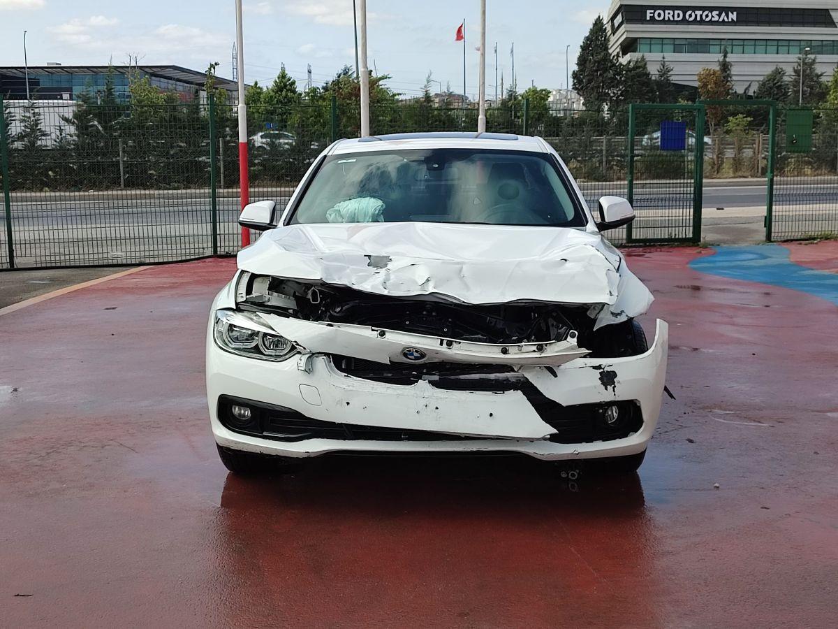 320D SEDAN 2.0 (190)