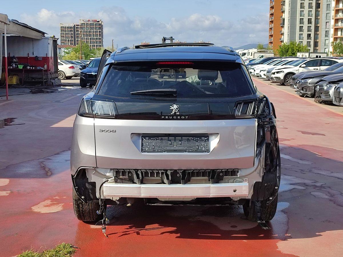 3008 ALLURE 1.5 BLUEHDI 130 EAT8