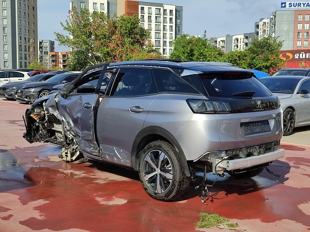 3008 ALLURE 1.5 BLUEHDI 130 EAT8