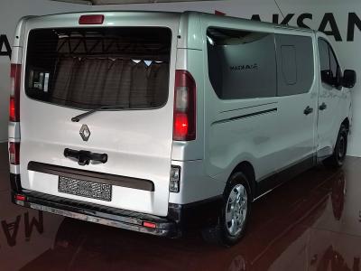 TRAFIC PASSENGER 8+1 GRANDCONFORT 1.6 DCI 115