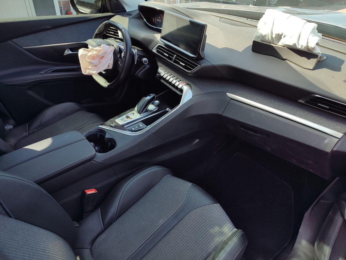 3008 ALLURE 1.6 PURETECH 180 EAT8