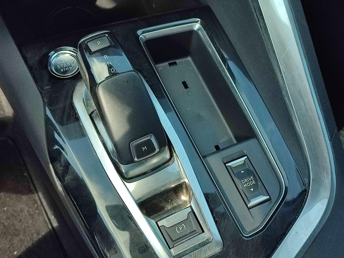 3008 ALLURE 1.6 PURETECH 180 EAT8