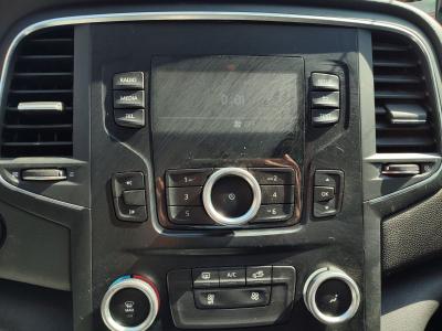 MEGANE SEDAN TOUCH 1.3 TCE EDC 140