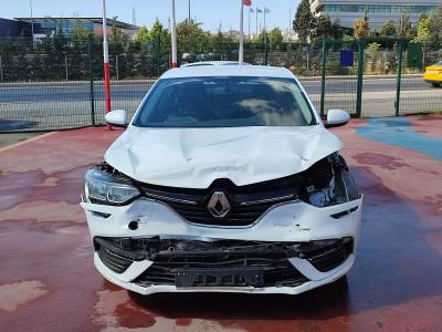 MEGANE SEDAN TOUCH 1.3 TCE EDC 140