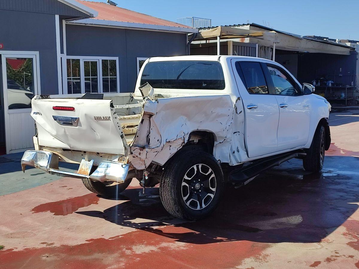 HILUX 2.4 D-4D 150 4x4 ADVENTURE