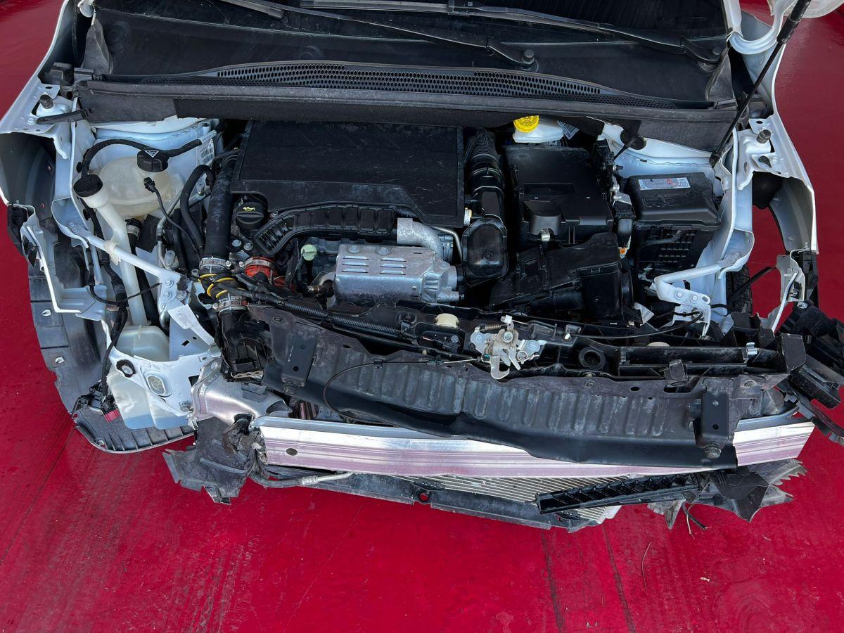 CROSSLAND 1.2 130 AT6 ESSENTIAL