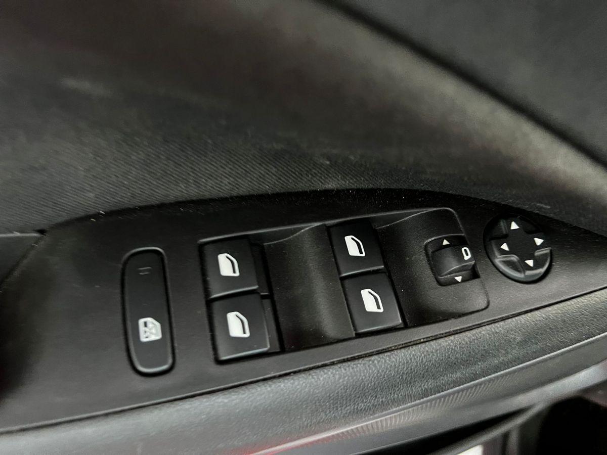 CROSSLAND 1.2 130 AT6 ESSENTIAL