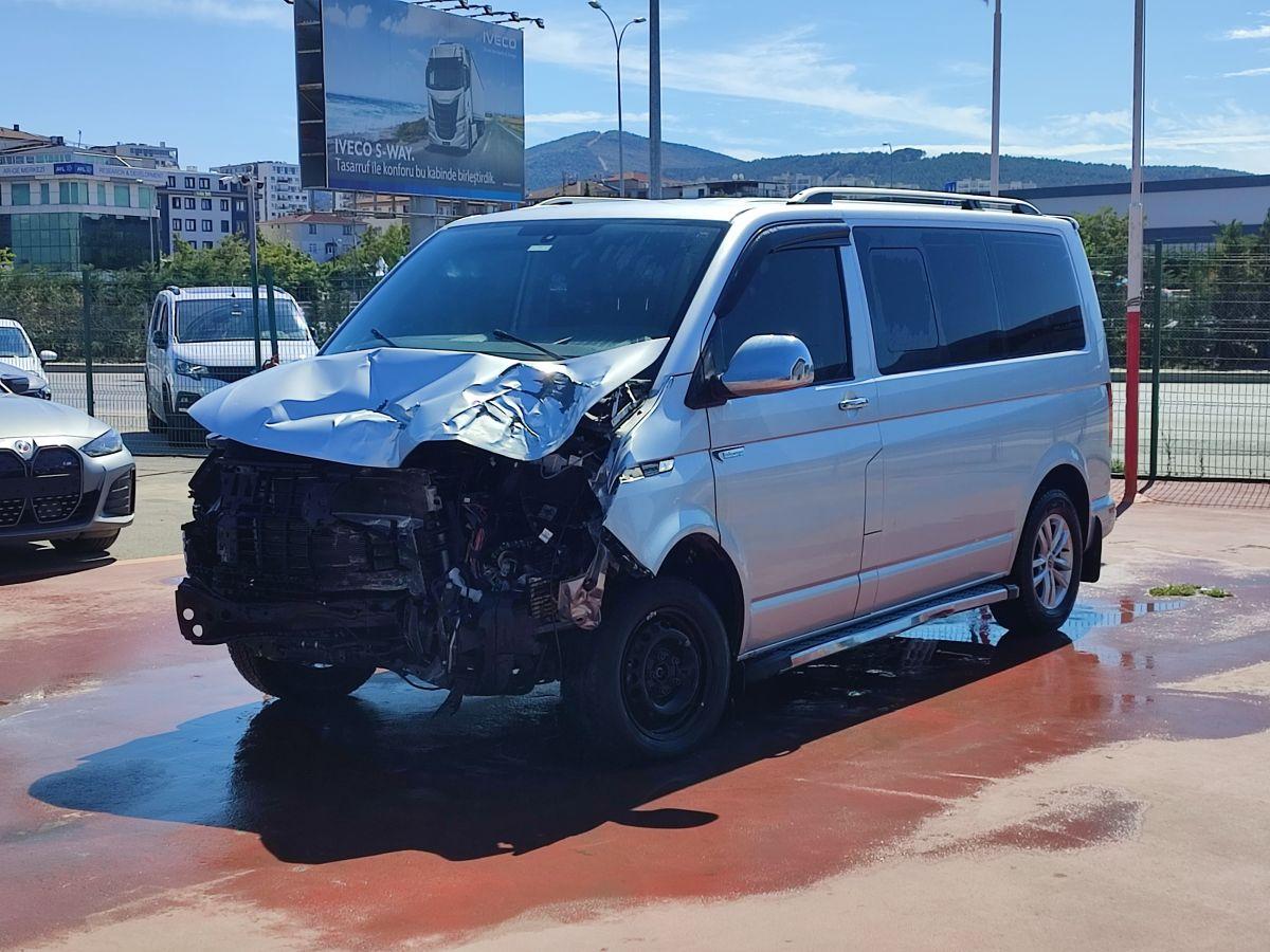 TRANSPORTER CAMLIVAN 4+1 150 E6