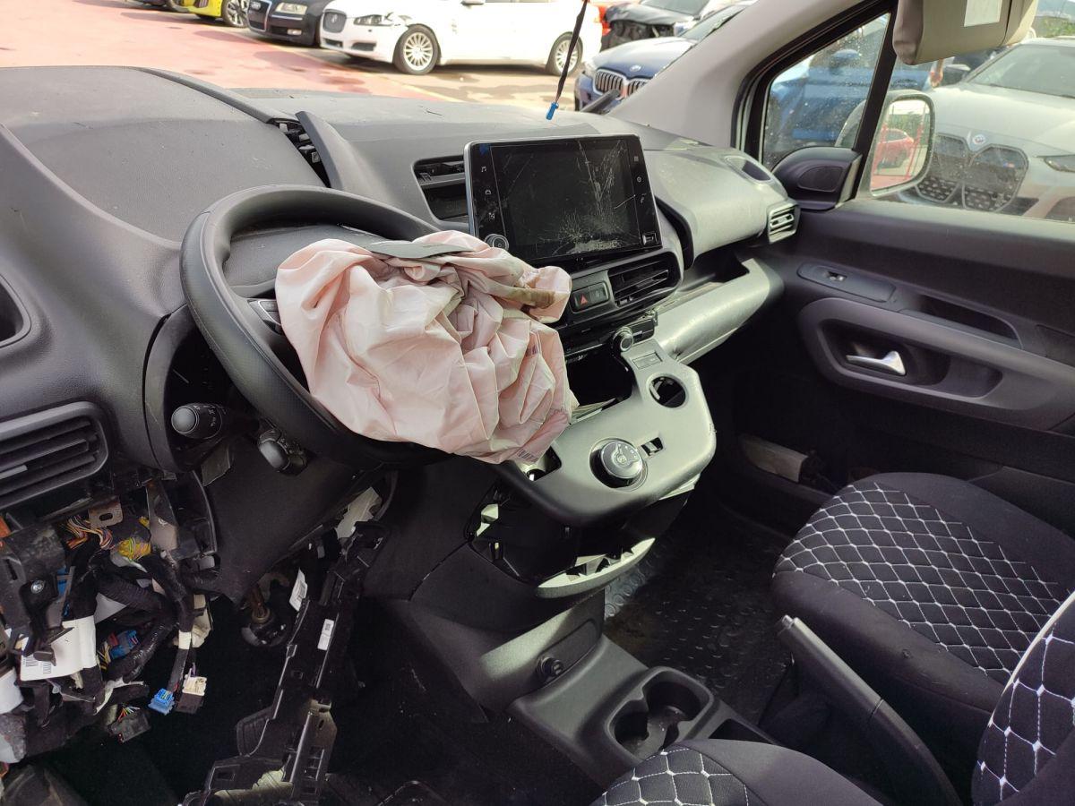 PROACE CITY 1.5 D 130 DREAM A/T