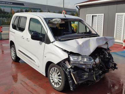 PROACE CITY 1.5 D 130 DREAM A/T