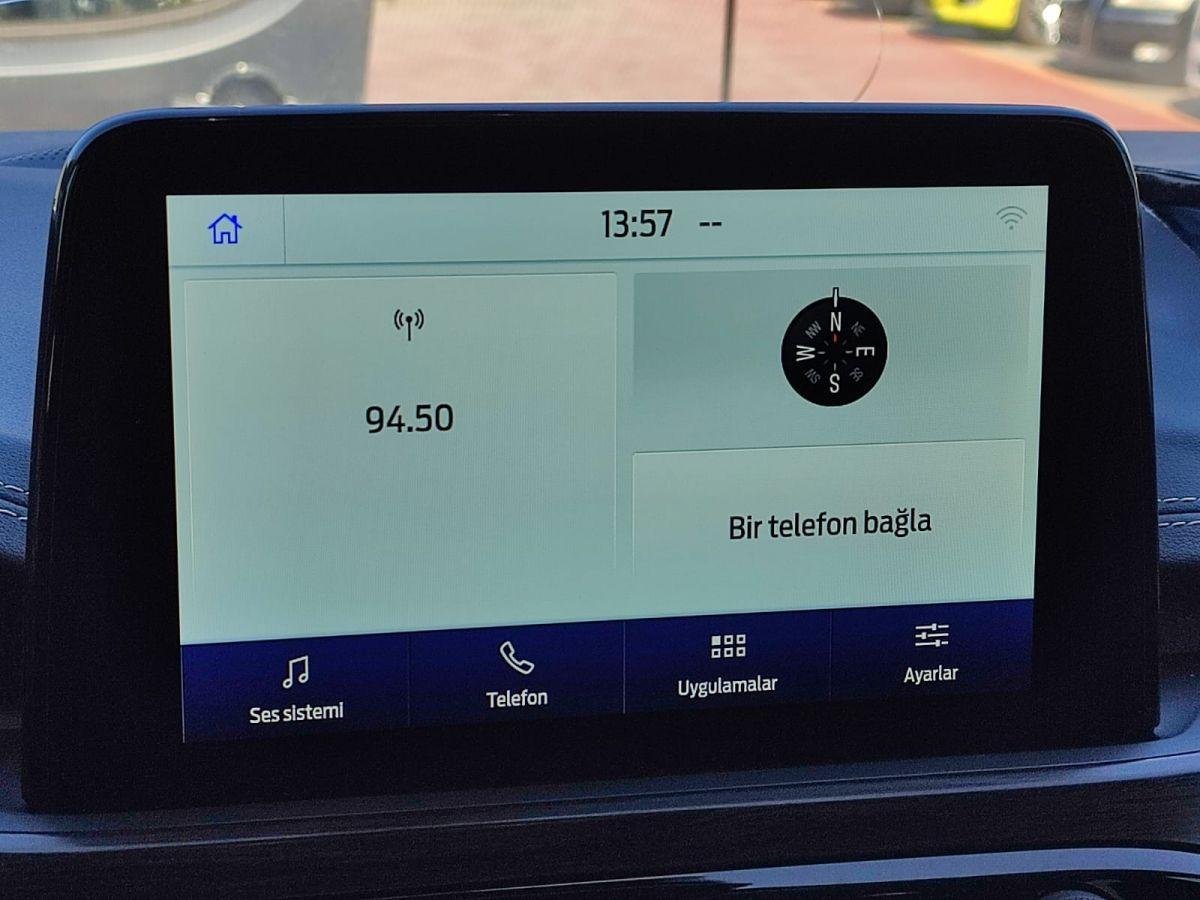 KUGA VIGNALE 1.5 ECOBOOST 182 8AT E6.2