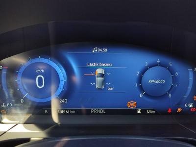 KUGA VIGNALE 1.5 ECOBOOST 182 8AT E6.2