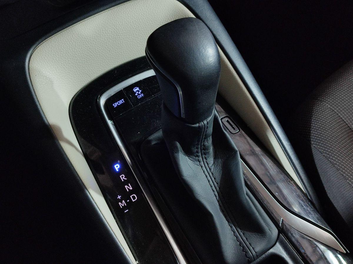 COROLLA 1.5 FLAME MULTIDRIVE S