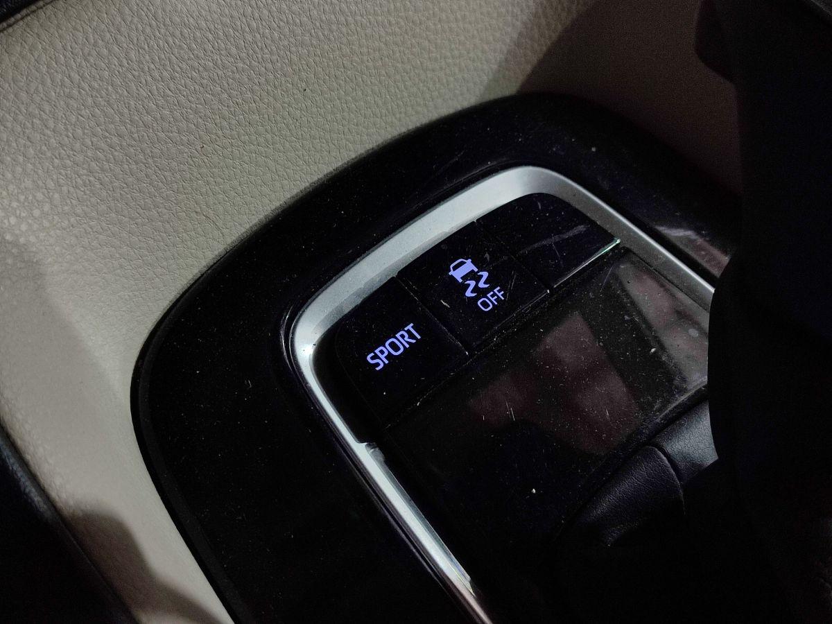 COROLLA 1.5 FLAME MULTIDRIVE S