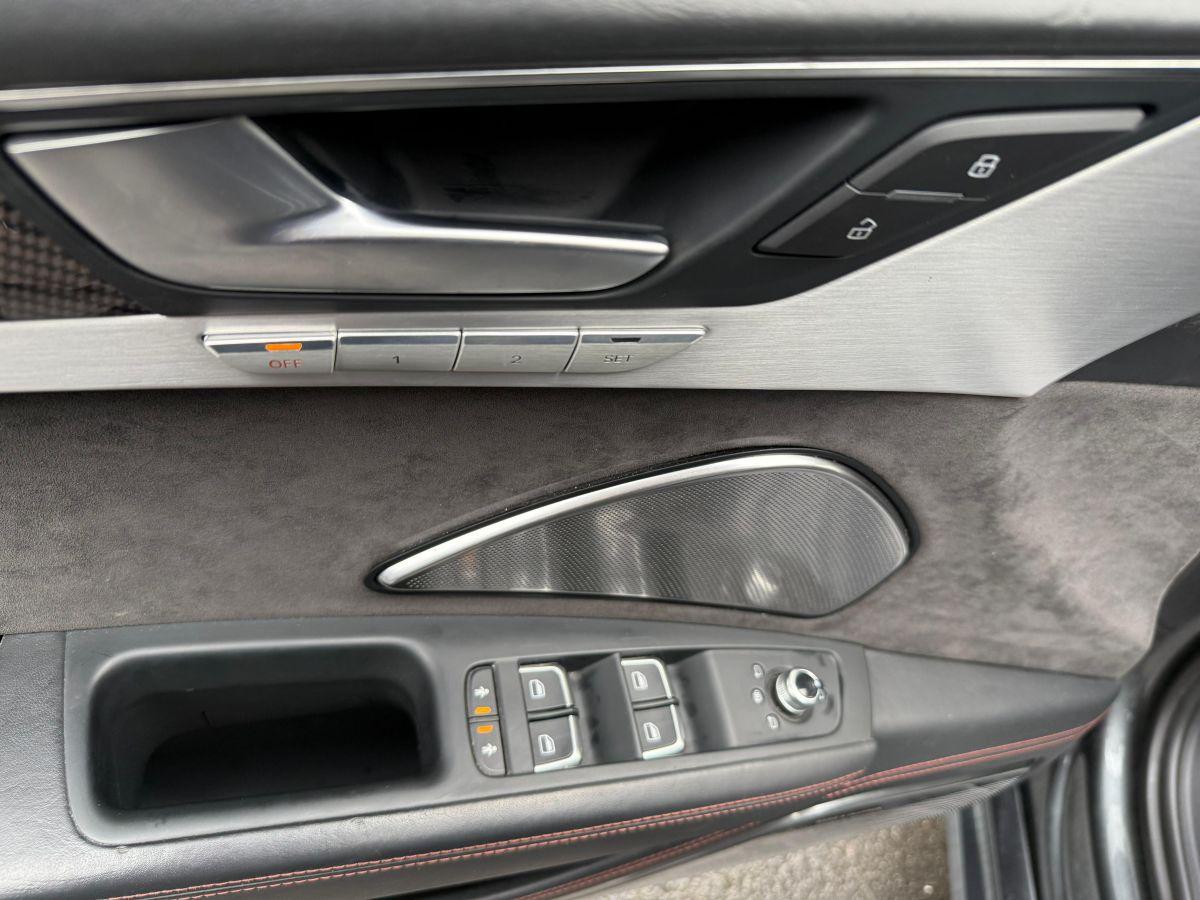 S8 4.0 TFSI 520 QUATTRO TIPTRONIC