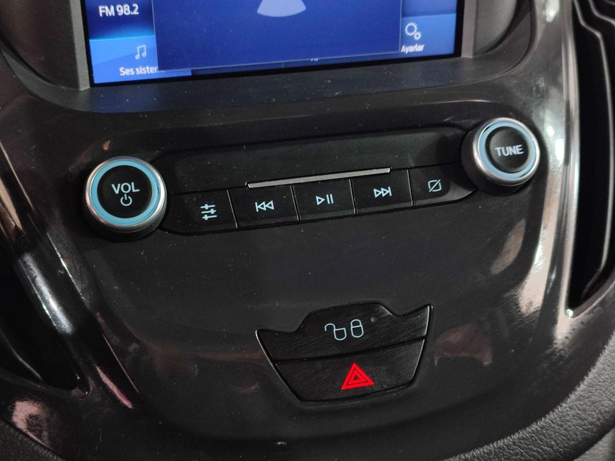 TOURNEO COURIER 1.0 E.BOOST 100 TITANIUMPLUS