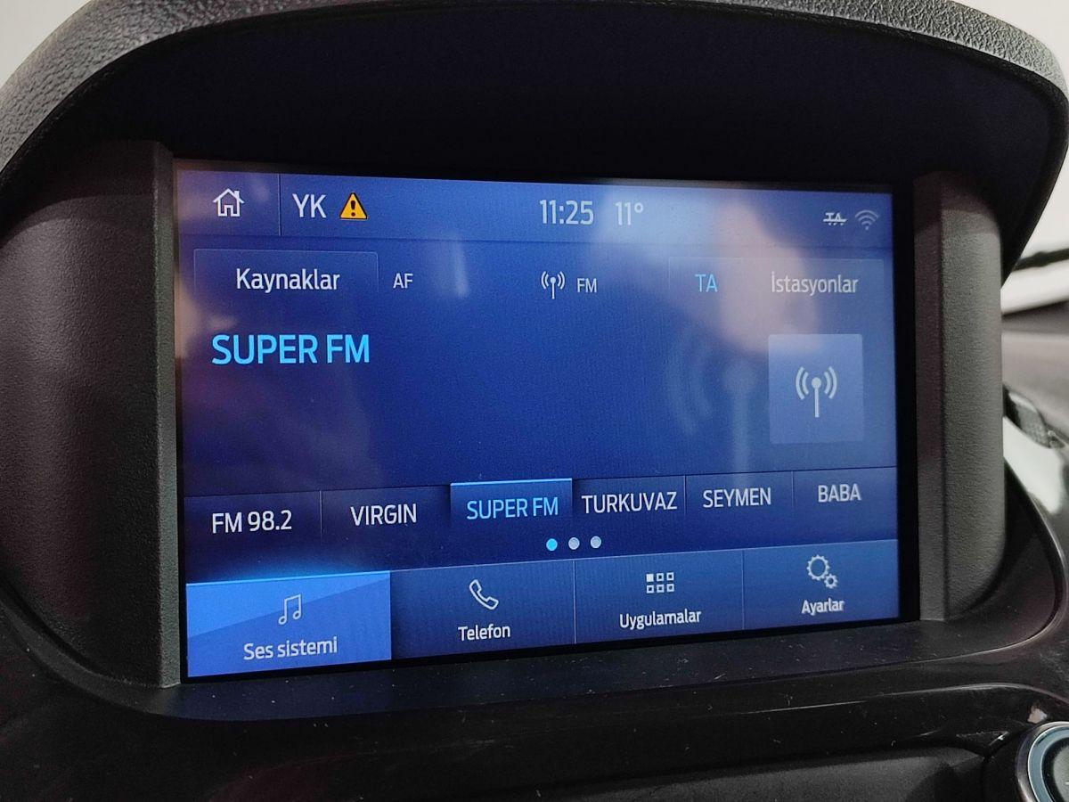 TOURNEO COURIER 1.0 E.BOOST 100 TITANIUMPLUS