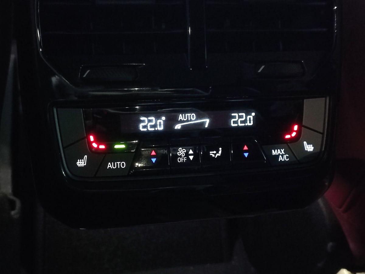 iX XDRIVE40 FIRST EDITION SPORT