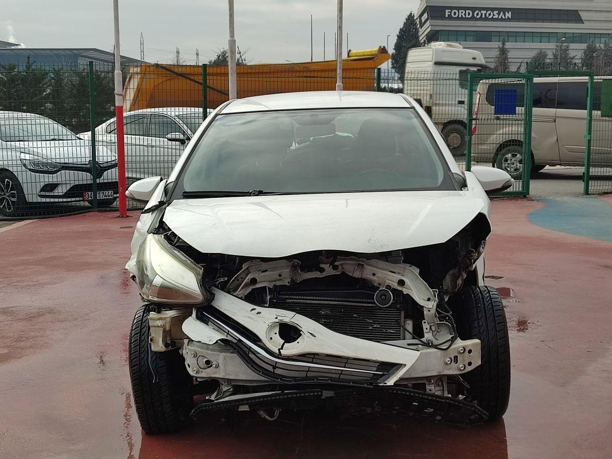 YARIS 1.33 FUN MULTIDRIVE S