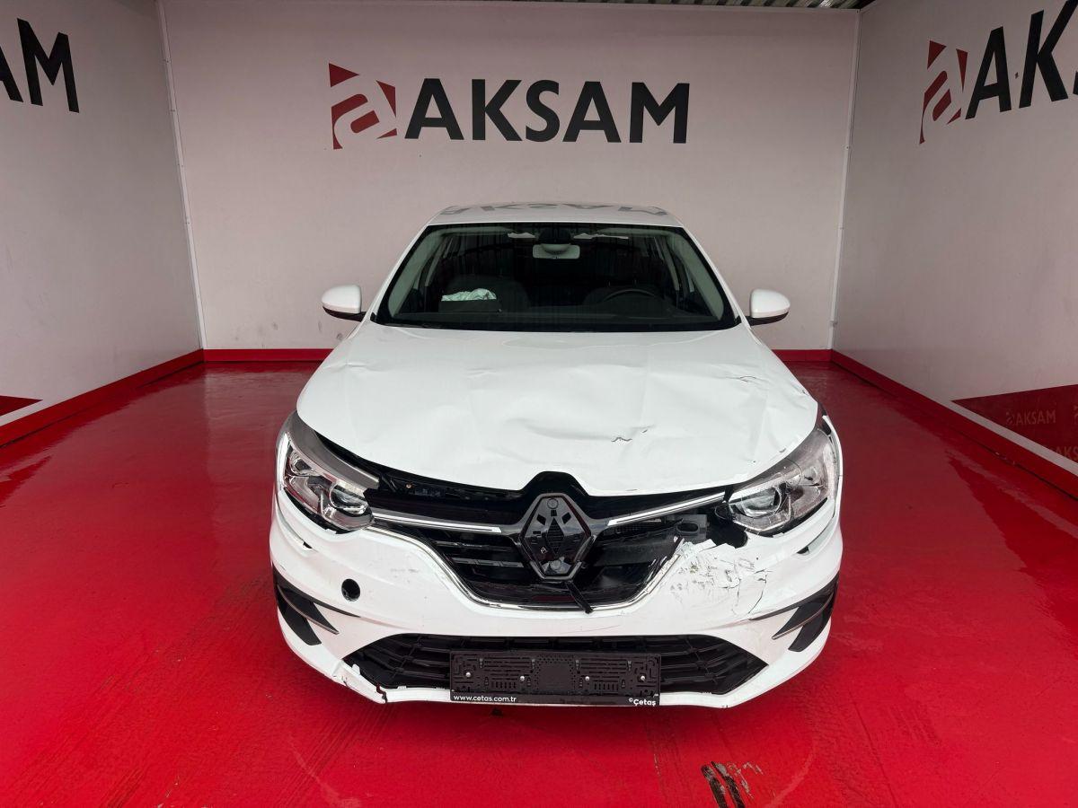 MEGANE SEDAN TOUCH 1.3 TCE EDC 140 FAZ2