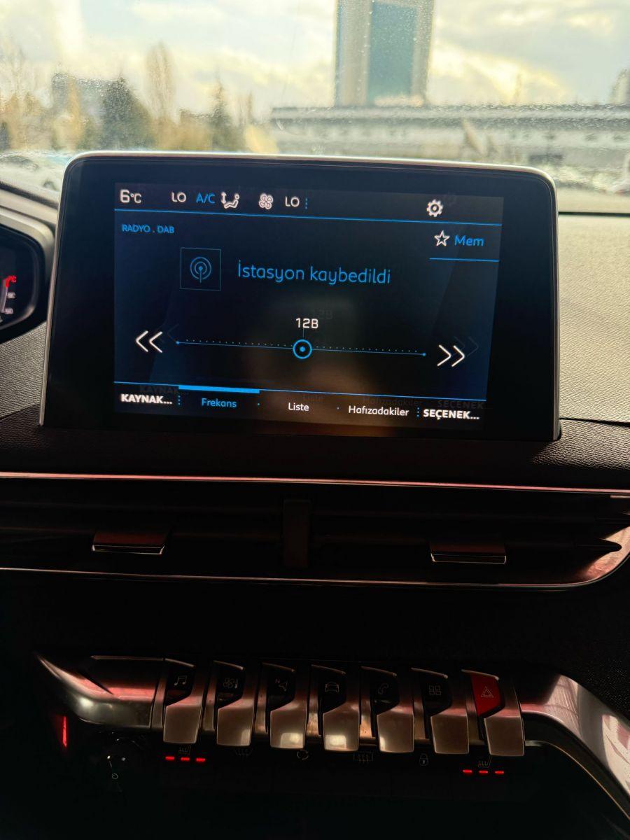 3008 ALLURE 1.5 BLUEHDI 130 EAT8