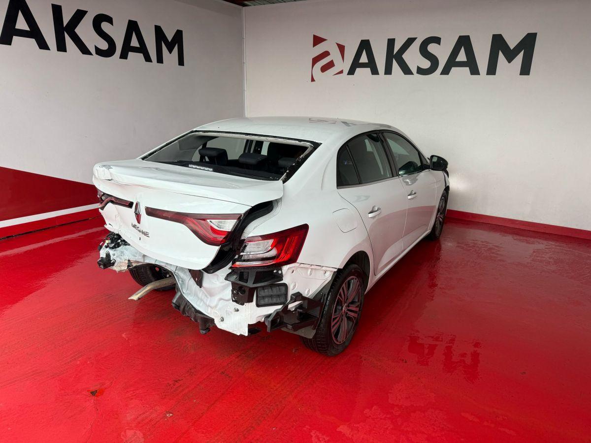 MEGANE SEDAN TOUCH 1.3 TCE EDC 140 FAZ2