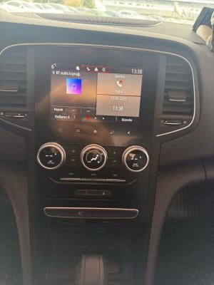 MEGANE SEDAN TOUCH 1.3 TCE EDC 140 FAZ2