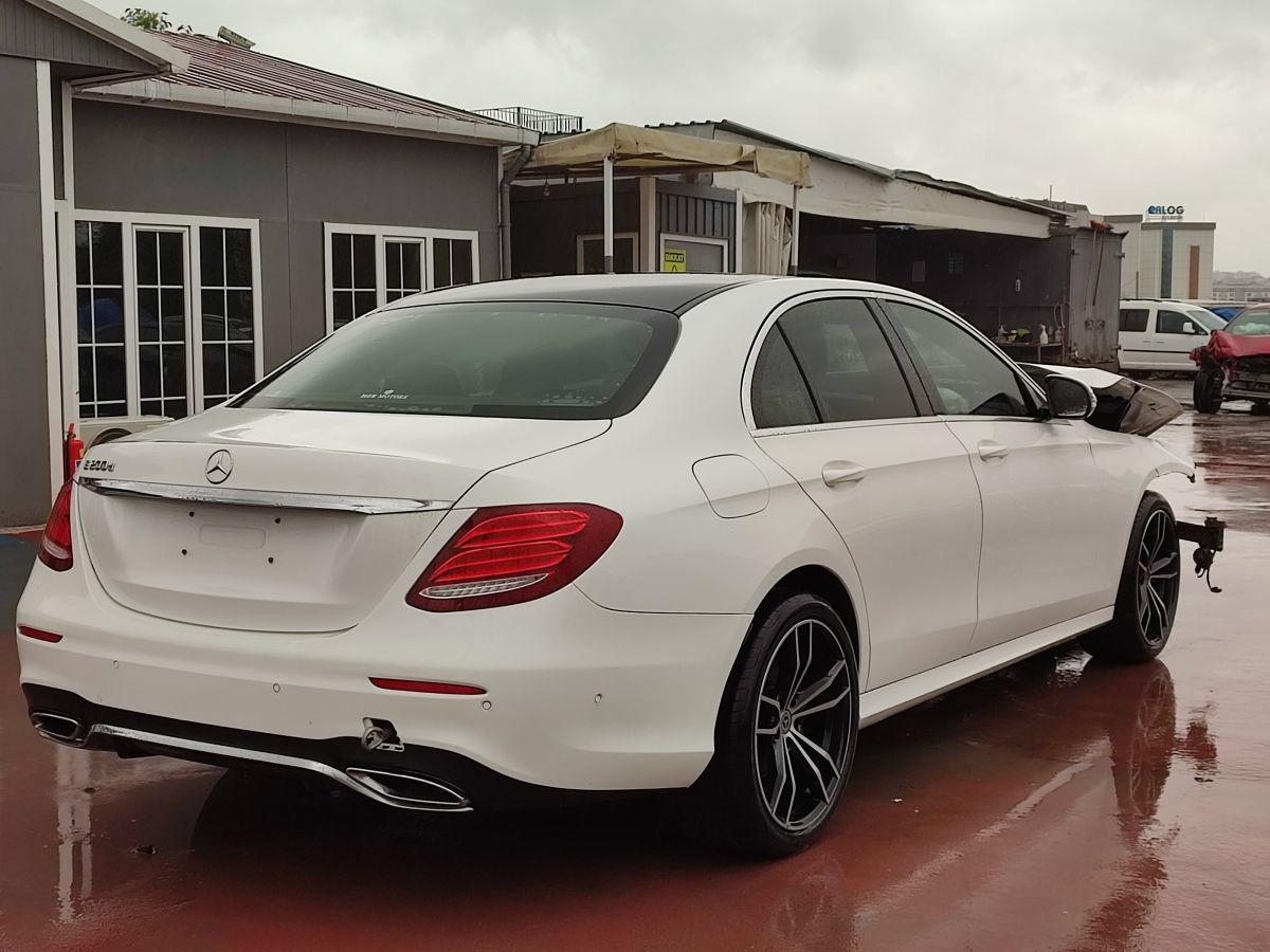 E 200 D 1.6 AMG 9G-TRNIC