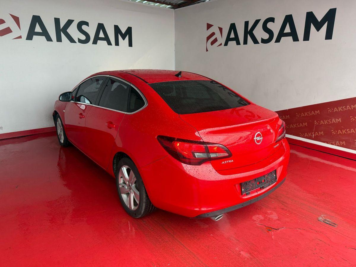 ASTRA SEDAN 1.4 140 SPORT