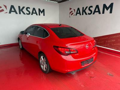 ASTRA SEDAN 1.4 140 SPORT