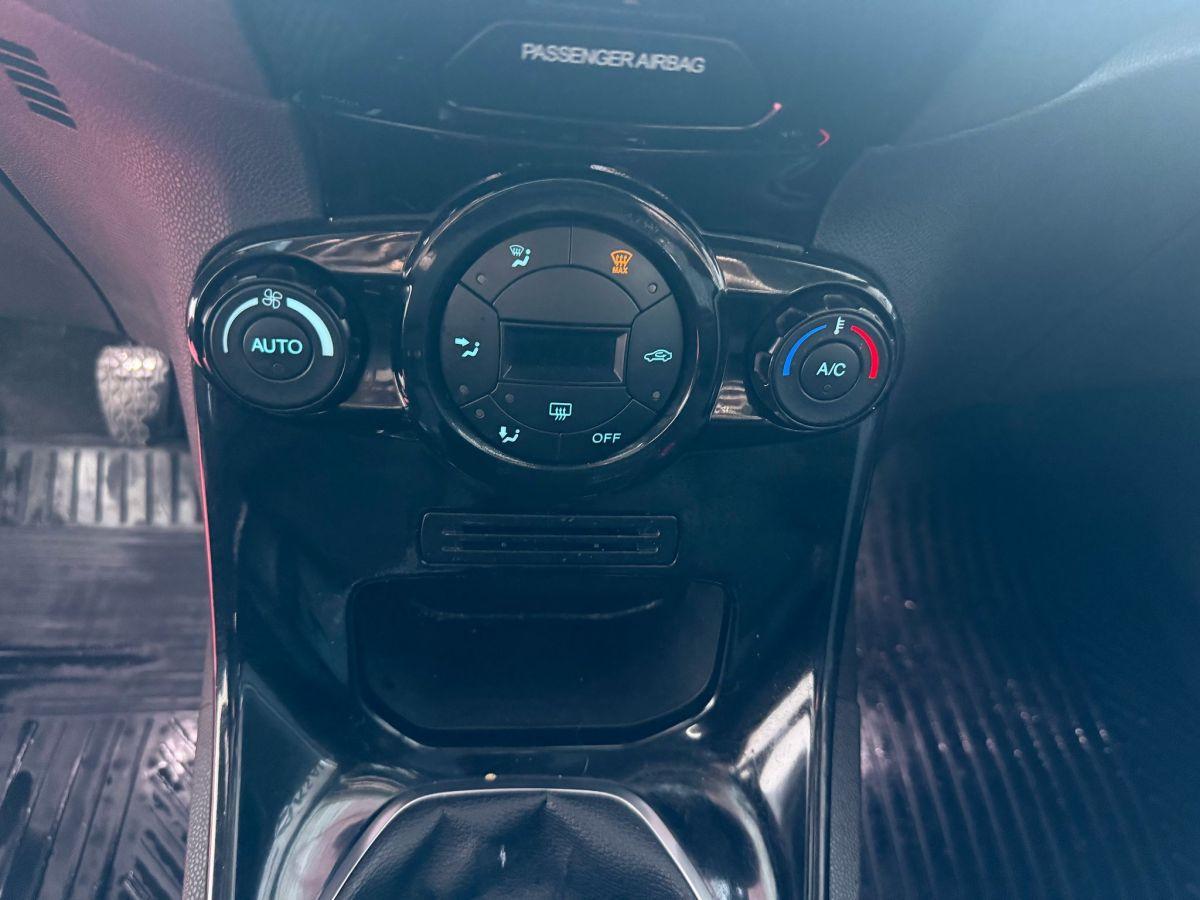 FIESTA TITANIUM 5K 1.5 TDCI 75