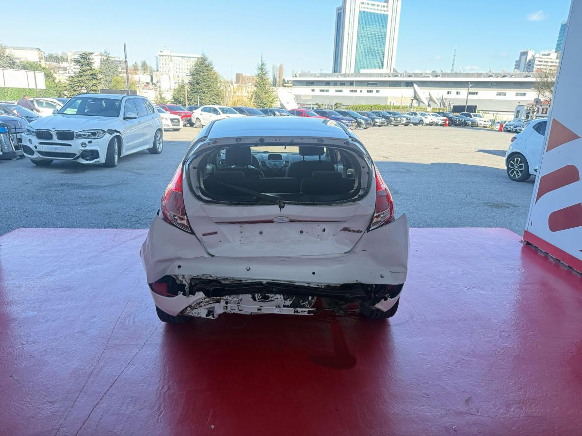 FIESTA TITANIUM 5K 1.5 TDCI 75