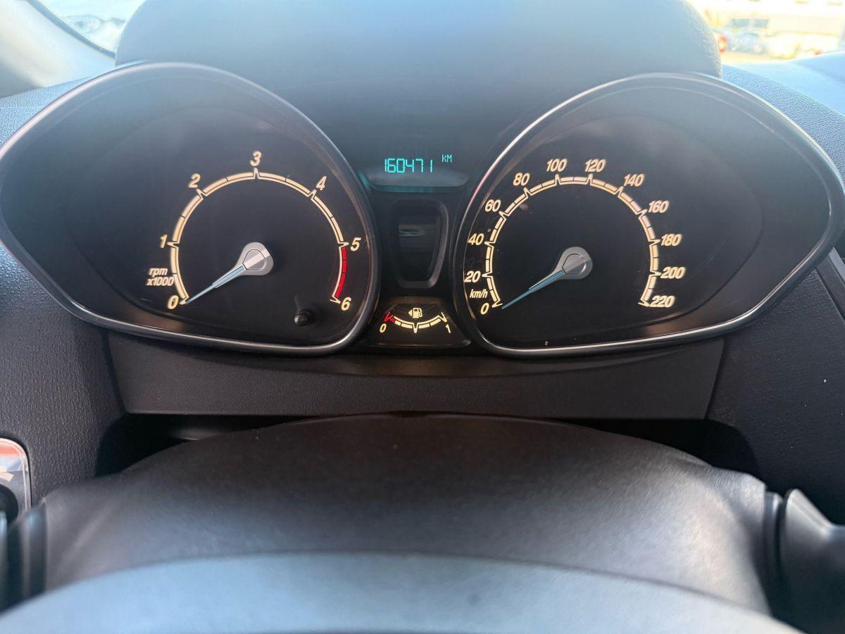 FIESTA TITANIUM 5K 1.5 TDCI 75