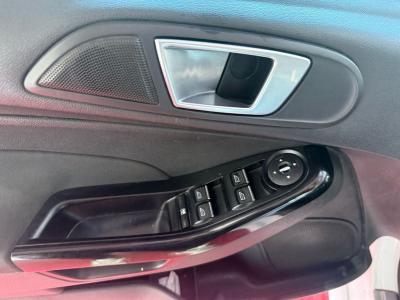 FIESTA TITANIUM 5K 1.5 TDCI 75