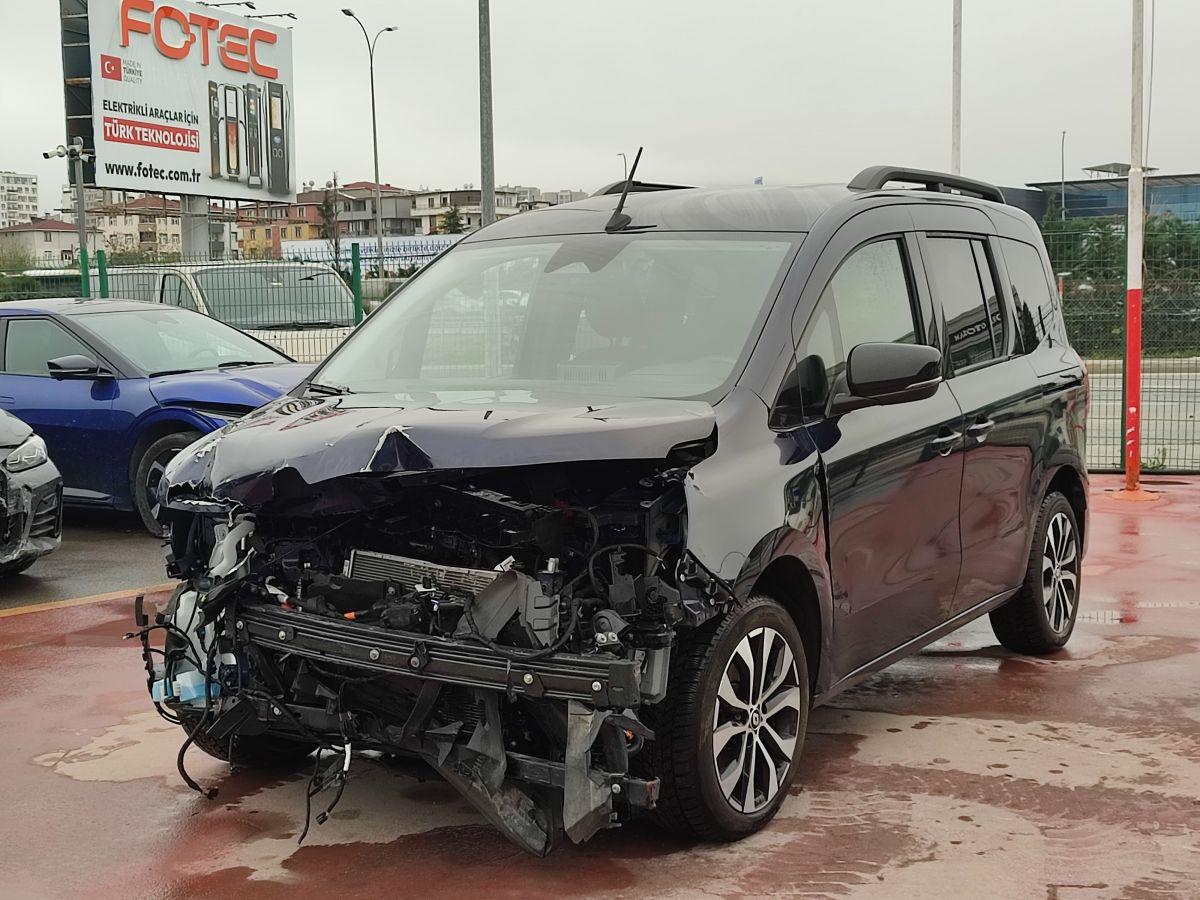 KANGOO E-TECH ICONIC EV45 120