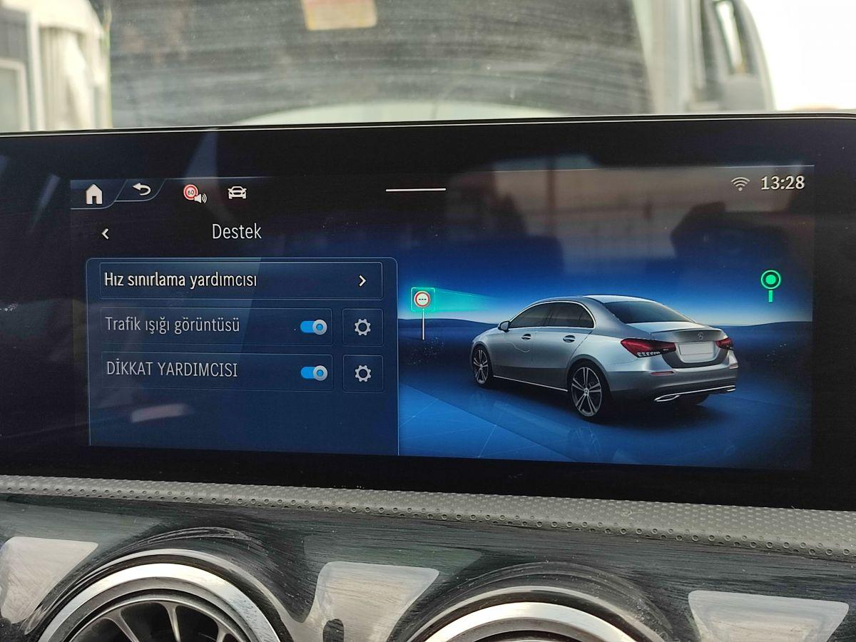 A 200 SEDAN FL 1.33 (163) 7G-DCT AMG